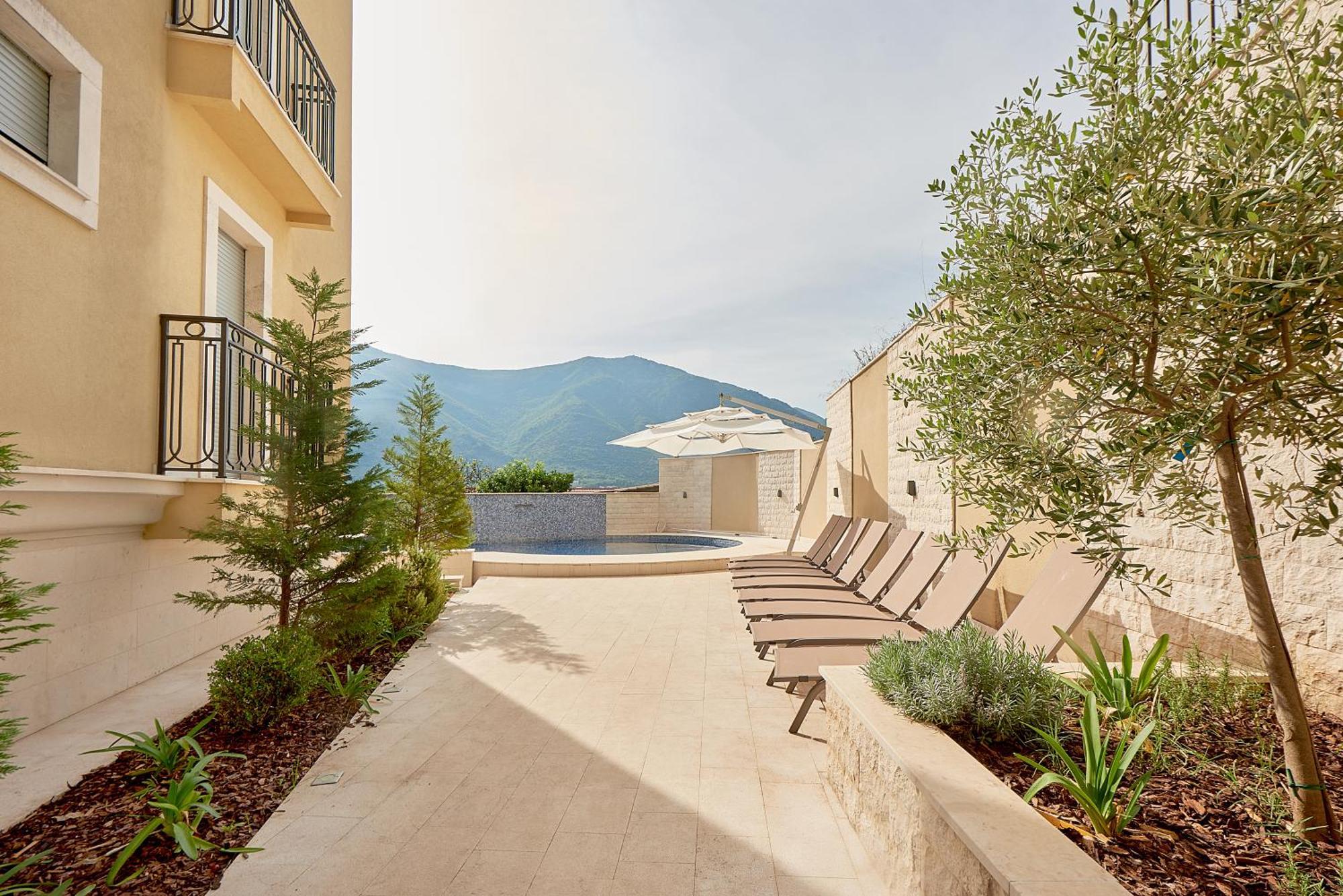 2Montenegro Limeta Apartments With Pool Kotor Buitenkant foto